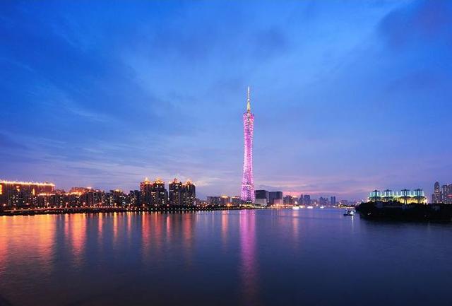 广东尊贤大会，领导与同胞共聚一堂